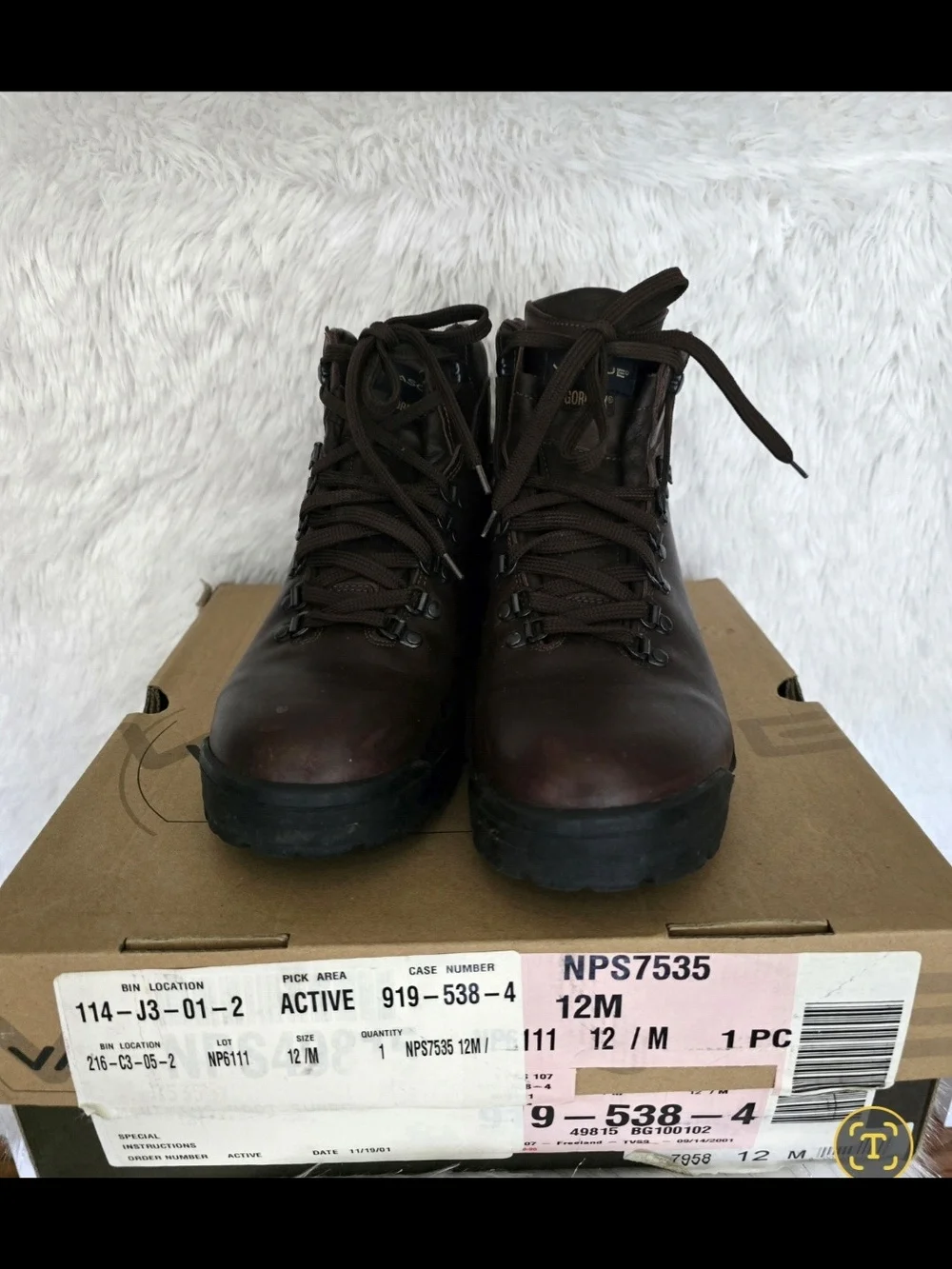 Vasque Brown Leather Men's Hiking Boots